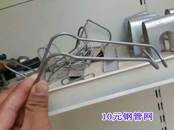 热镀锌压顶簧图片
